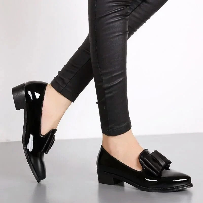 Scarlett - Women’s Pointed Toe Bow Detail Loafers