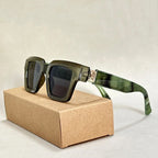 Zephyr - High-Fashion Square Frames